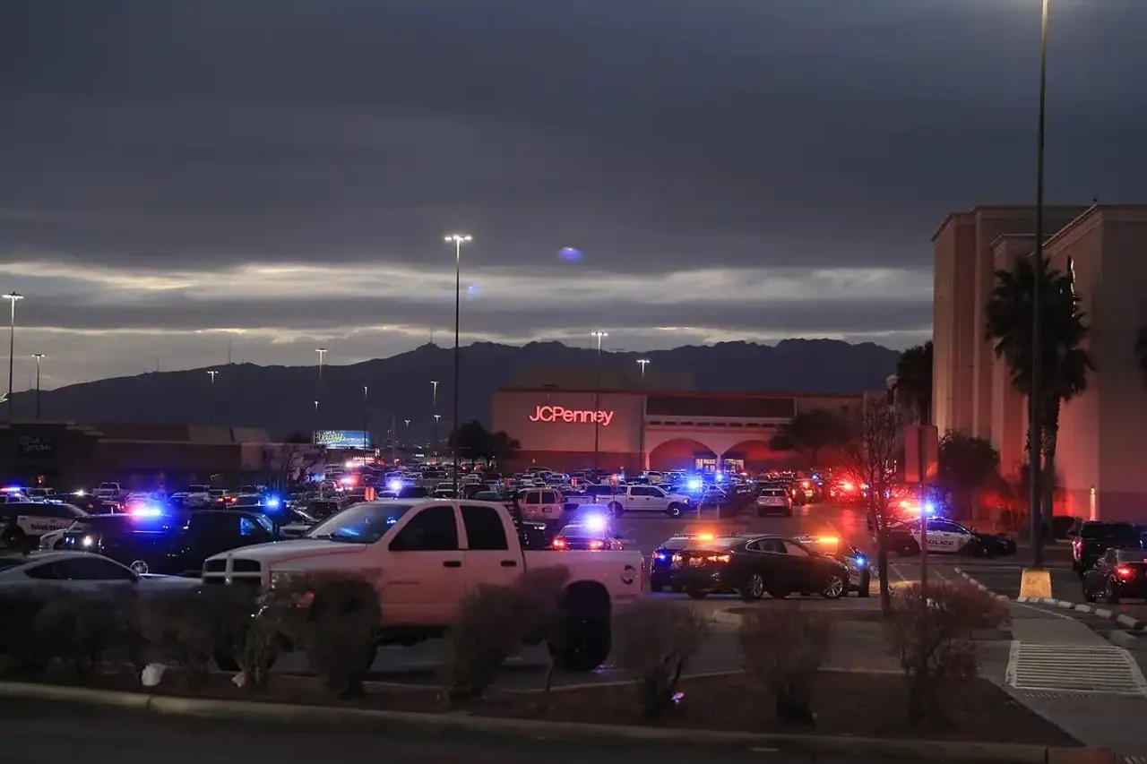 One killed, 3 injured in shooting at El Paso, Texas shopping mall