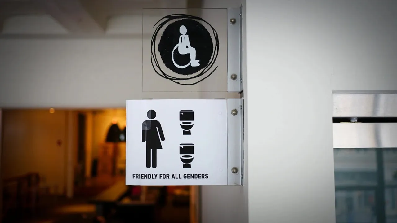 Transgenders Toilet Delhi