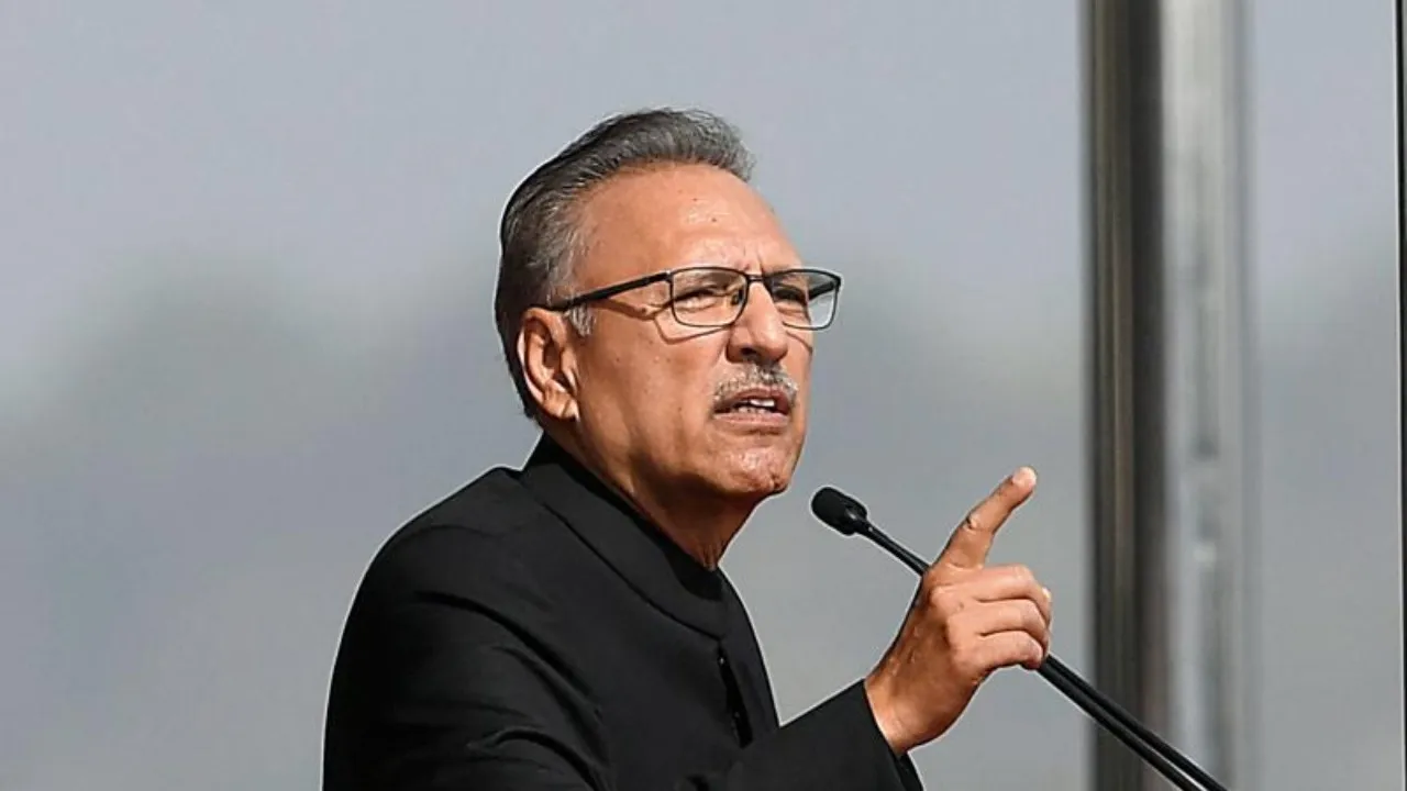 Arif Alvi denies signing amendment bills of Official Secrets, Army Act