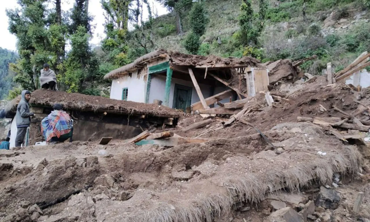 Kathua house collapse