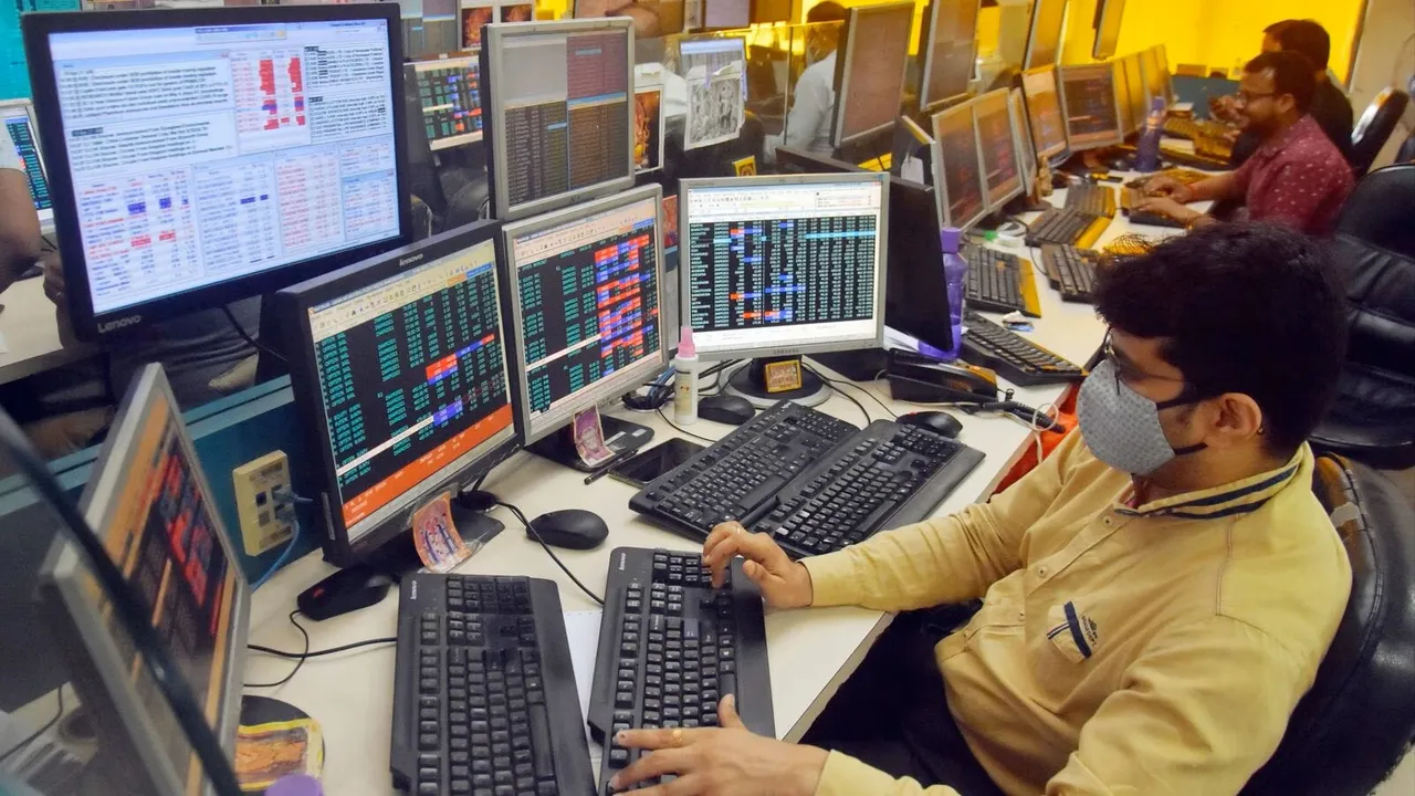 Stock markets fall in early trade on foreign fund outflows, weak US equities