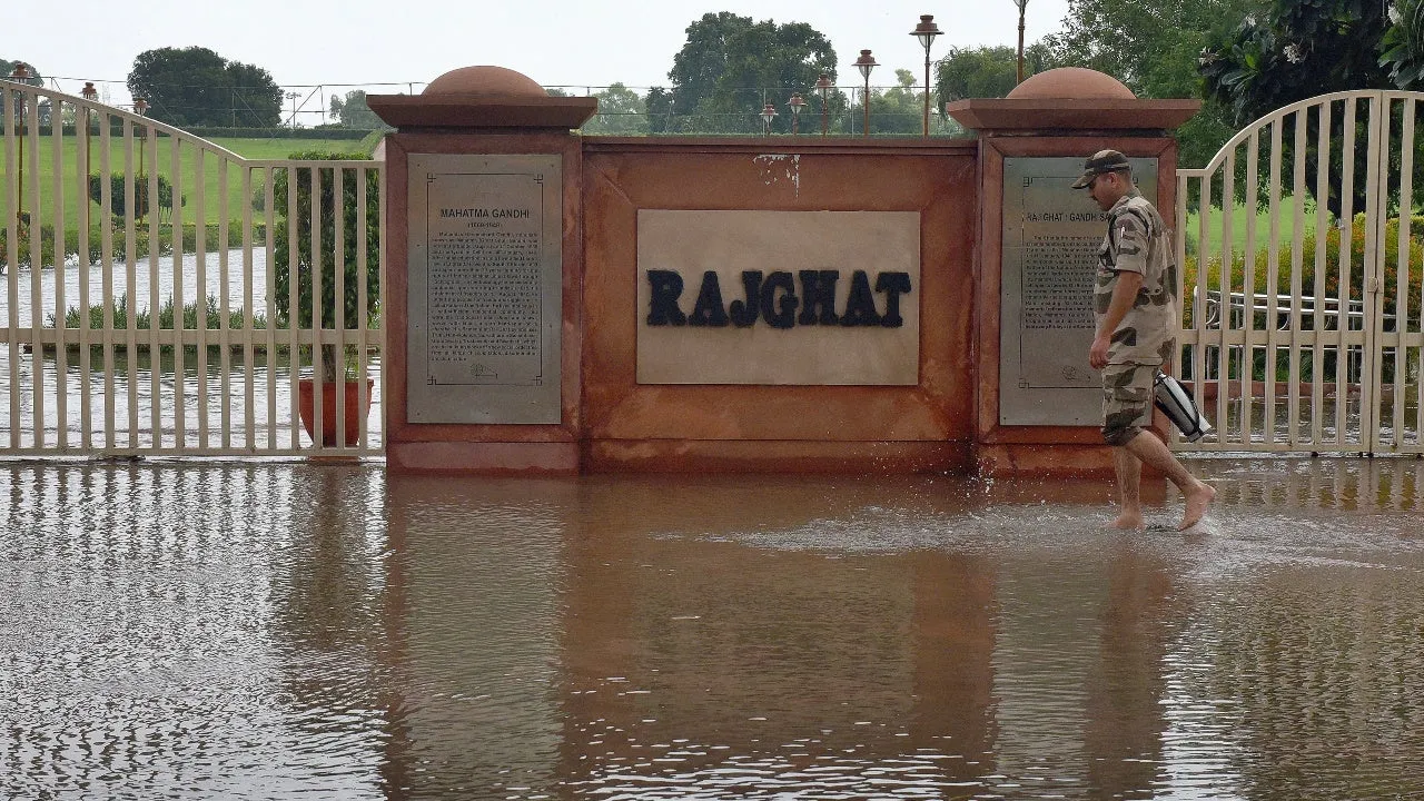 Rajghat Flood Delhi Yamuna