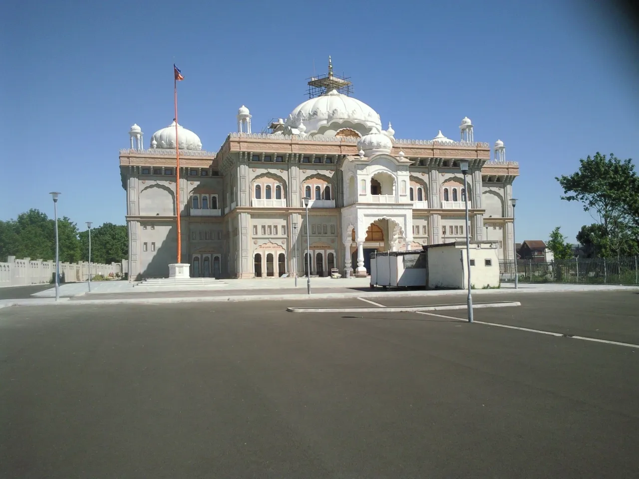Gurudwara Sikh Temple UK.jpg