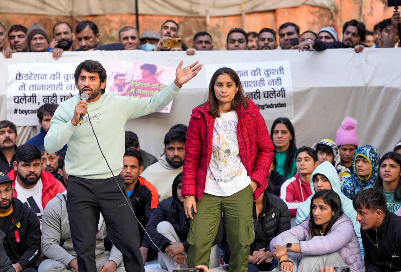 Wrestlers protest at Jantar Mantar Bajrang Punia Vinesh Phogat