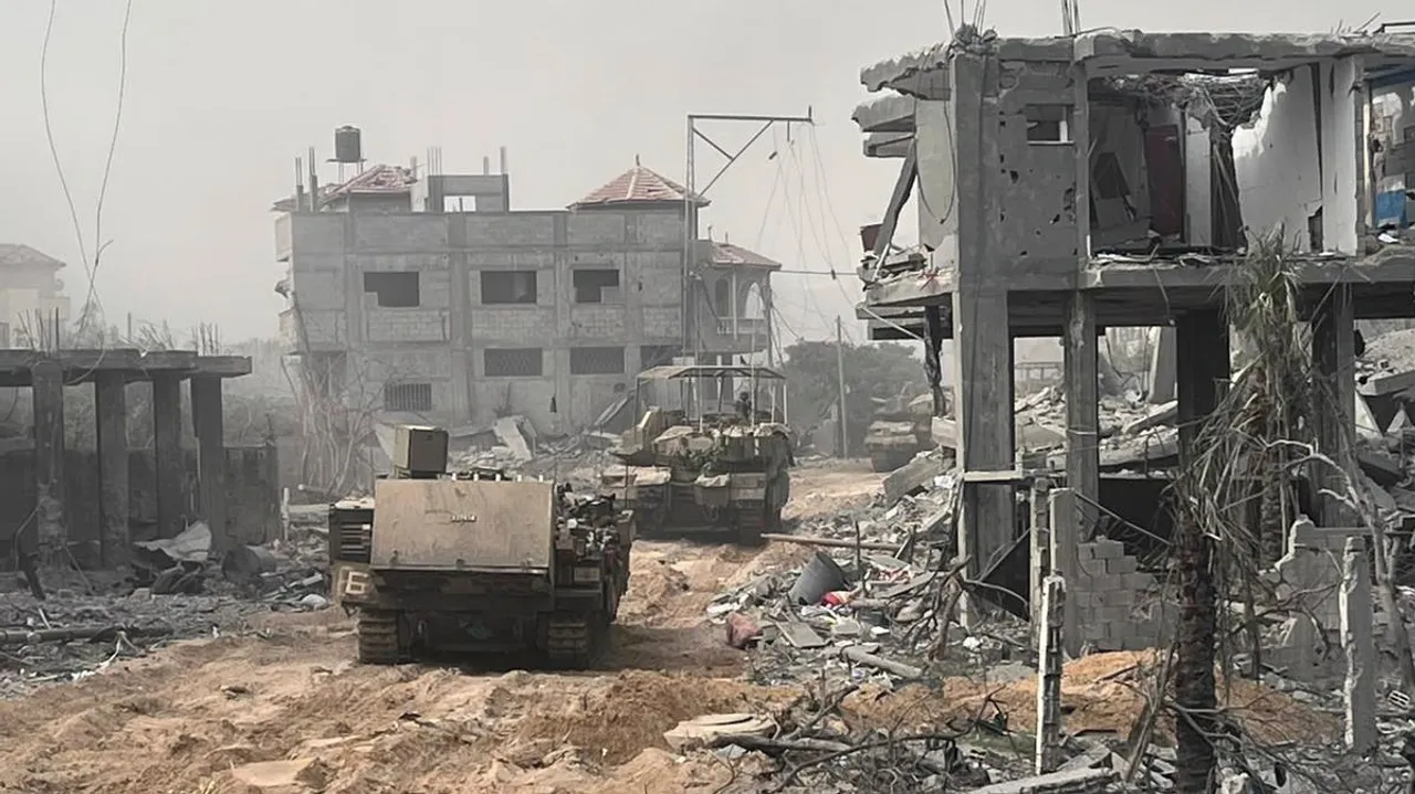 Israeli troops Gaza city.jpeg