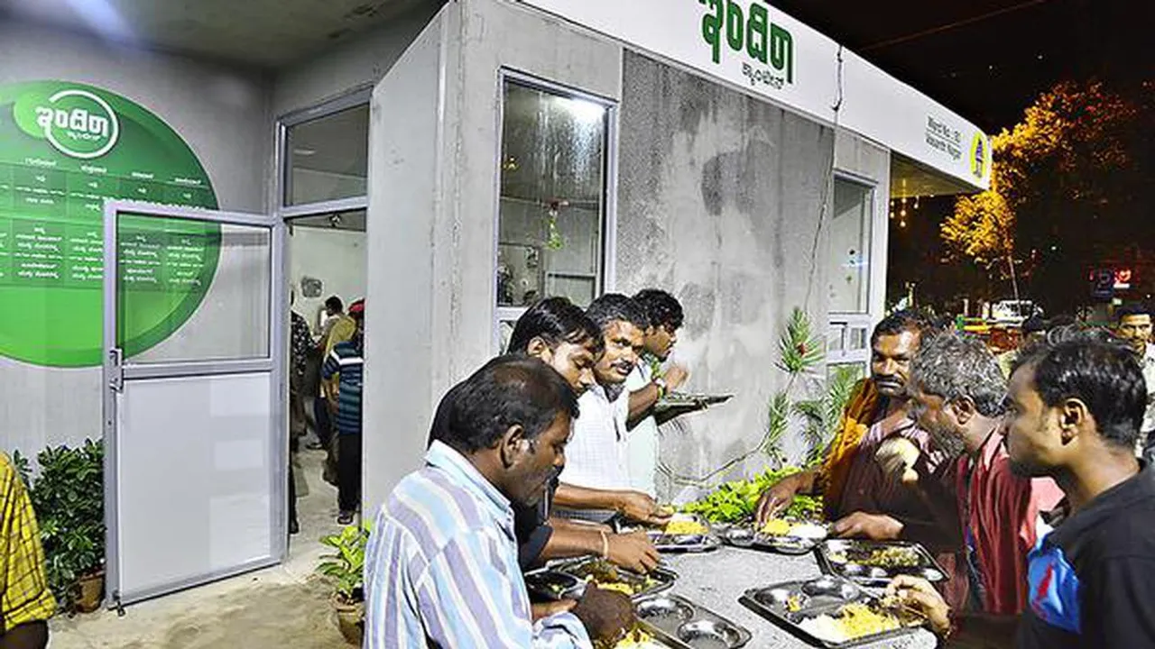 Question mark over fate of Indira Canteens as BJP promises Atal Aahara Kendras in K'taka