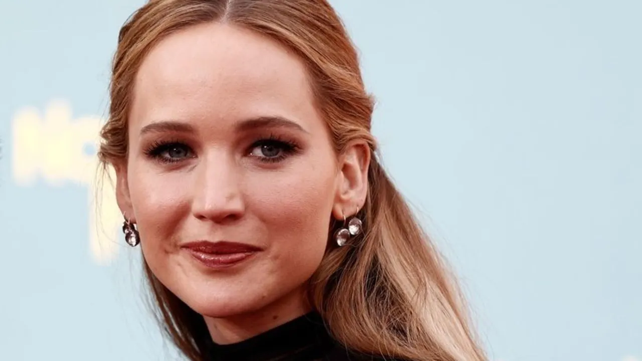 Jennifer Lawrence says she is scared to work with method actor