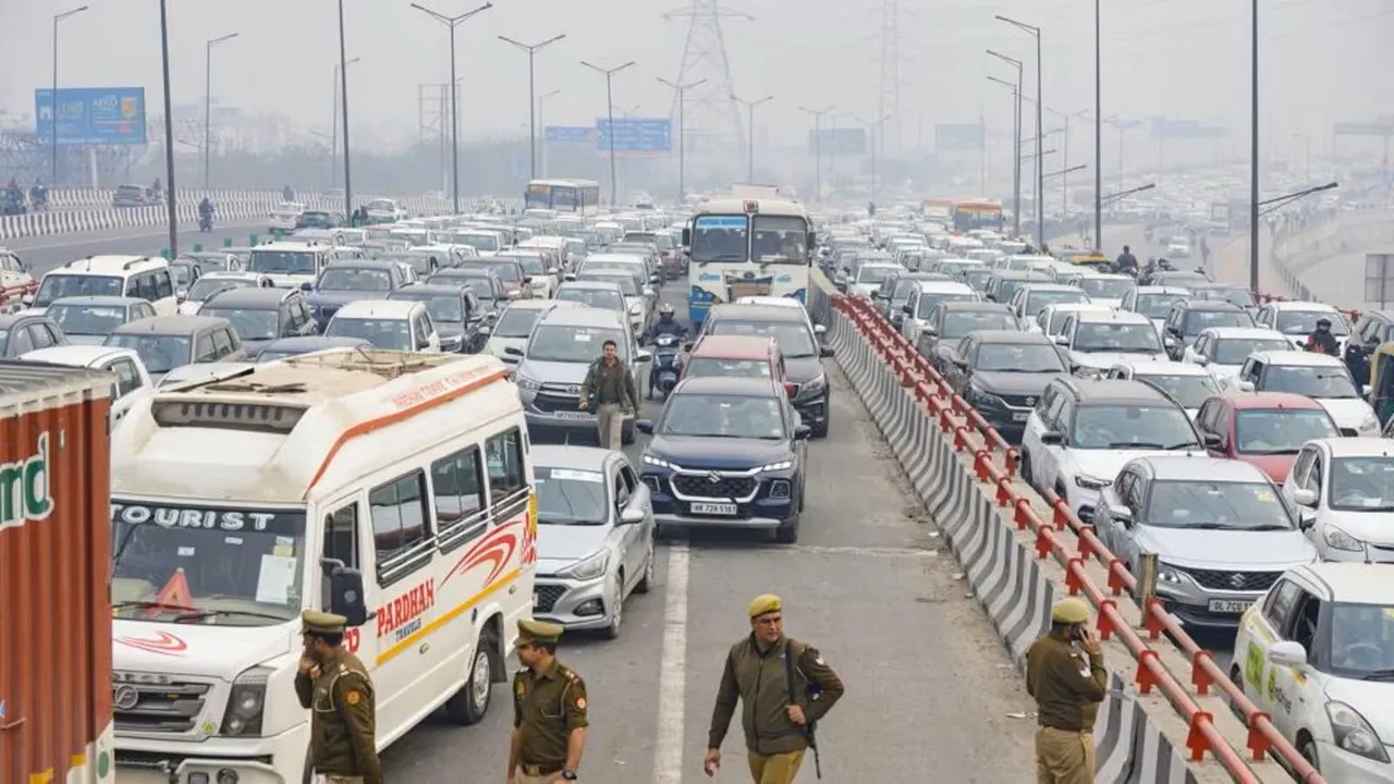 Ghazipur Border Delhi Police Farmers Protest Delhi Traffic