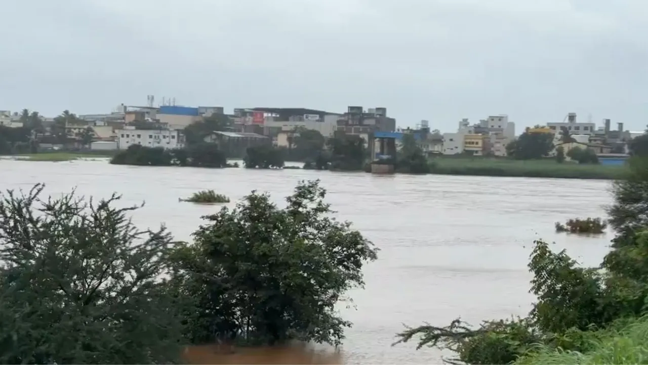 Water level in river Panchganga