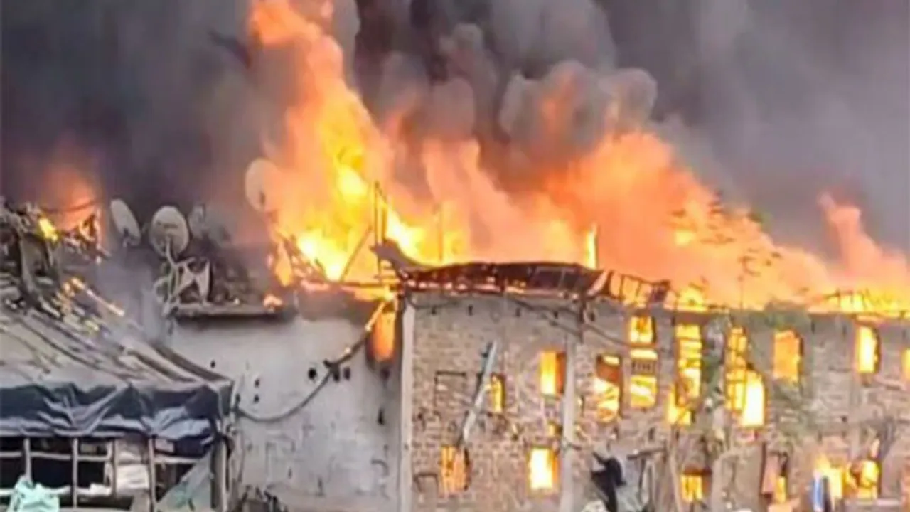 Fire breaks out in slum area, several shanties destroyed