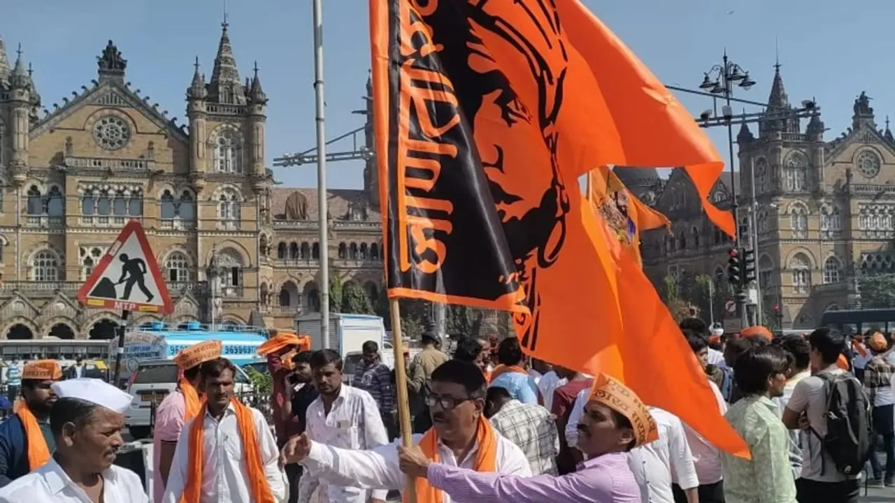 Maratha protesters demonstrate near CSMT; traffic affected