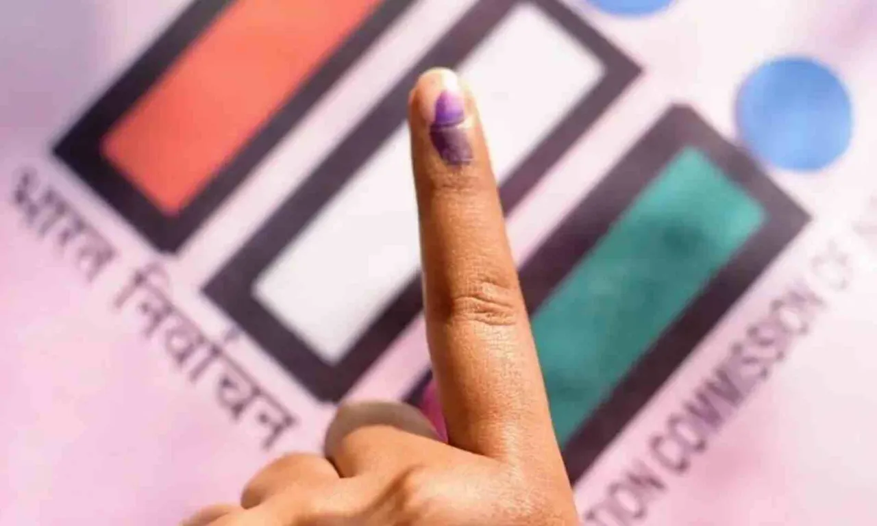 Gujarat govt declares May 7 voting day as public holiday