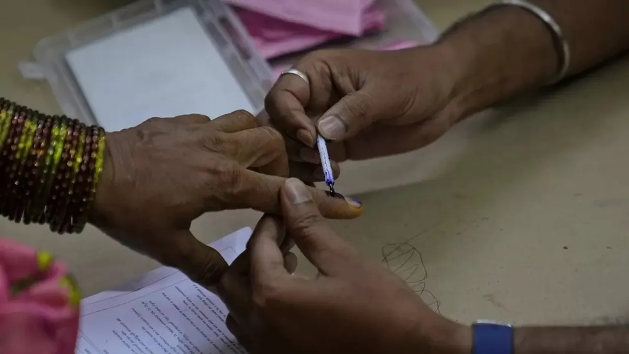 Polling begins for Uttarakhand's 5 Lok Sabha seats