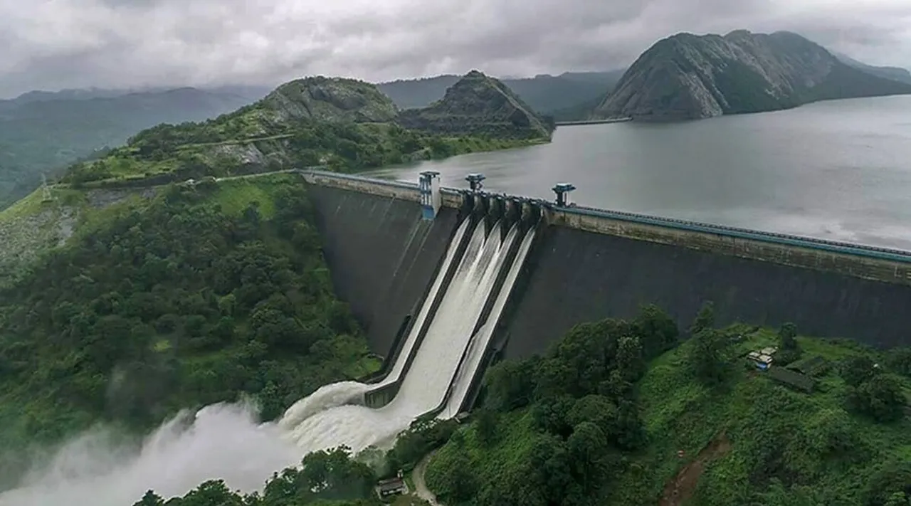 Heavy rainfall in Kerala's Idukki; water released from a couple of dams