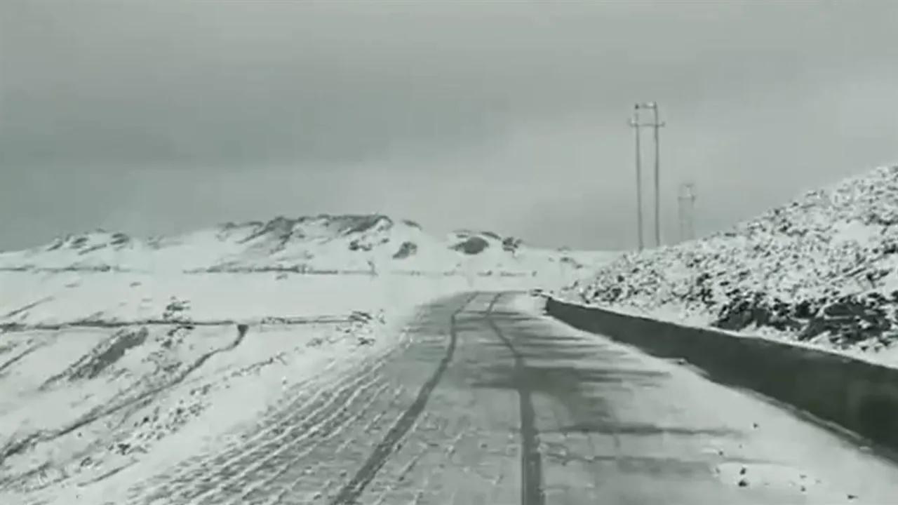 snowfall in Kashmir