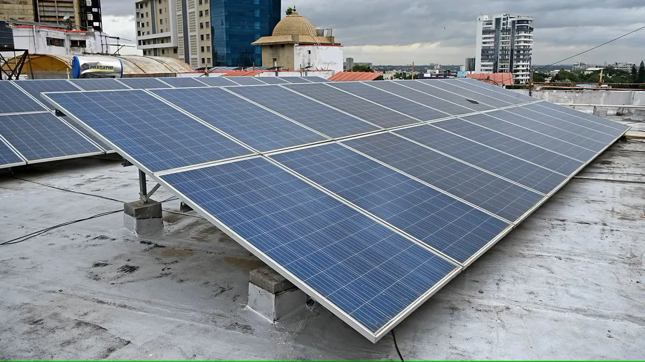 Rooftop solar plants to be installed in 645 Delhi govt, MCD buildings, will create 50 MW capacity