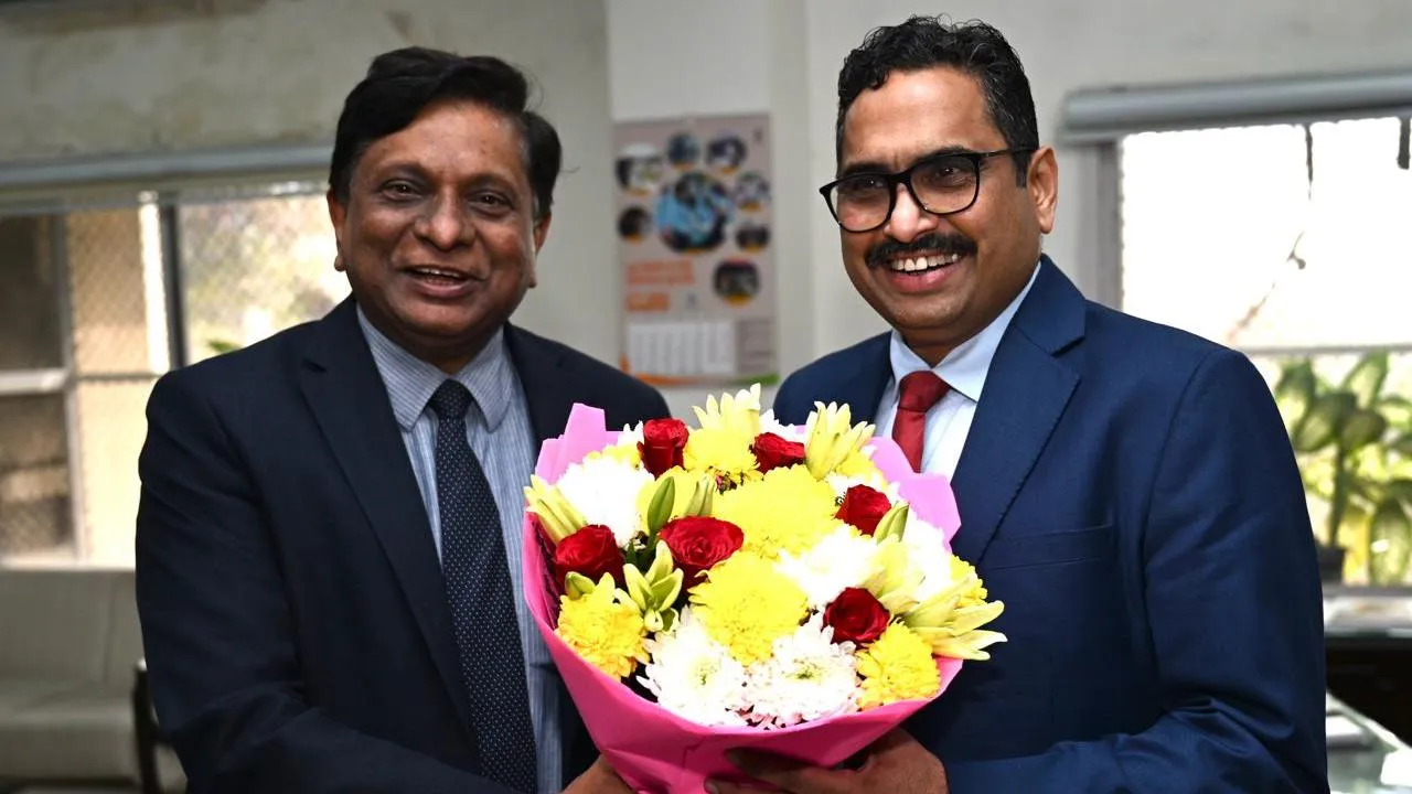 Apurva Chandra hands over the charge to Sanjay Jaju at the Ministry of Information and Boradcasting