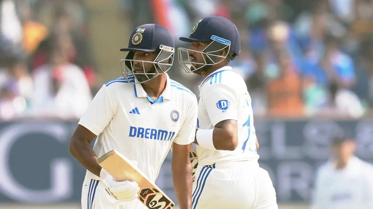 India all out for 445 in first innings against England