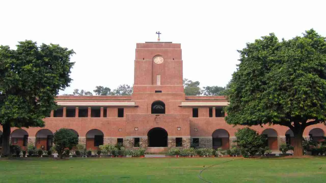 Over 100 St Stephen's College students 'barred' from exams for missing morning assembly