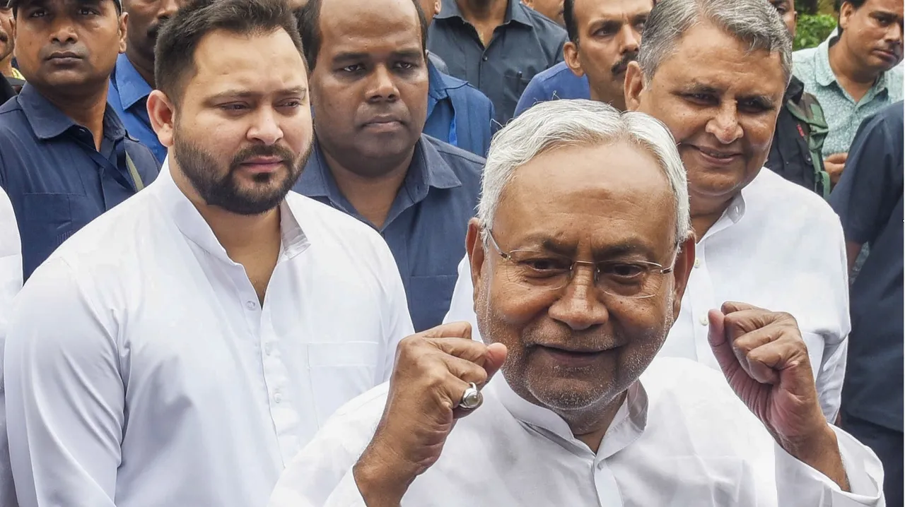 Nitish Kumar rules out return to NDA, BJP says won't take back even if he begs