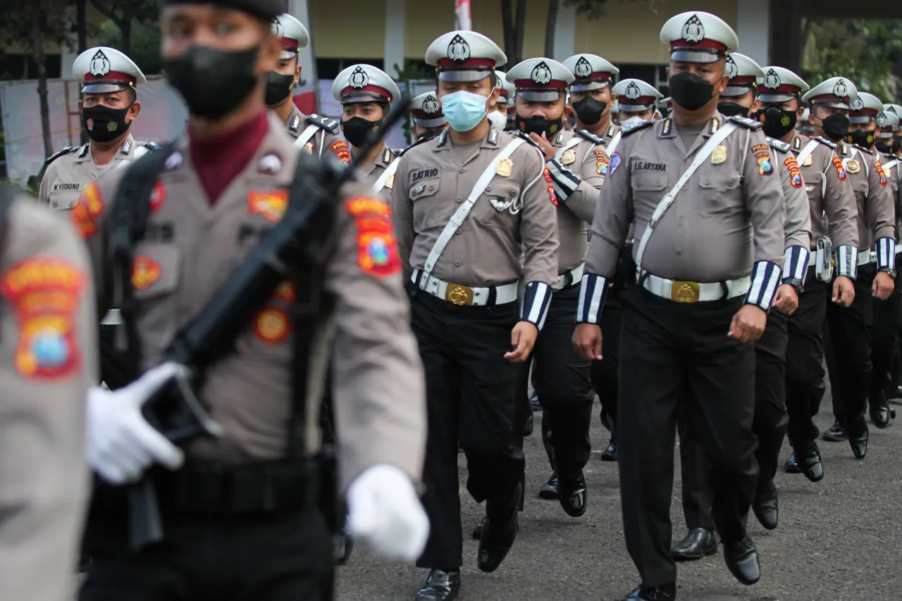 Indonesia police march.jpg