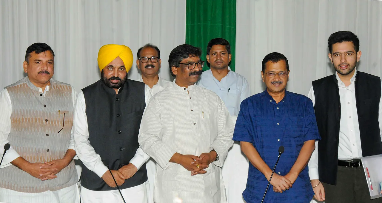 Jharkhand Chief Minister Hemant Soren with Delhi Chief Minister and AAP Convener Arvind Kejriwal and Punjab Chief Minister Bhagwant Mann