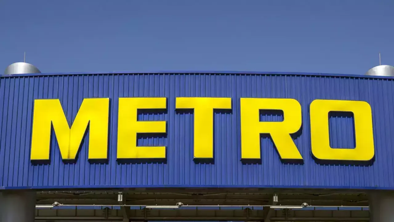 Reliance to acquire Metro AG