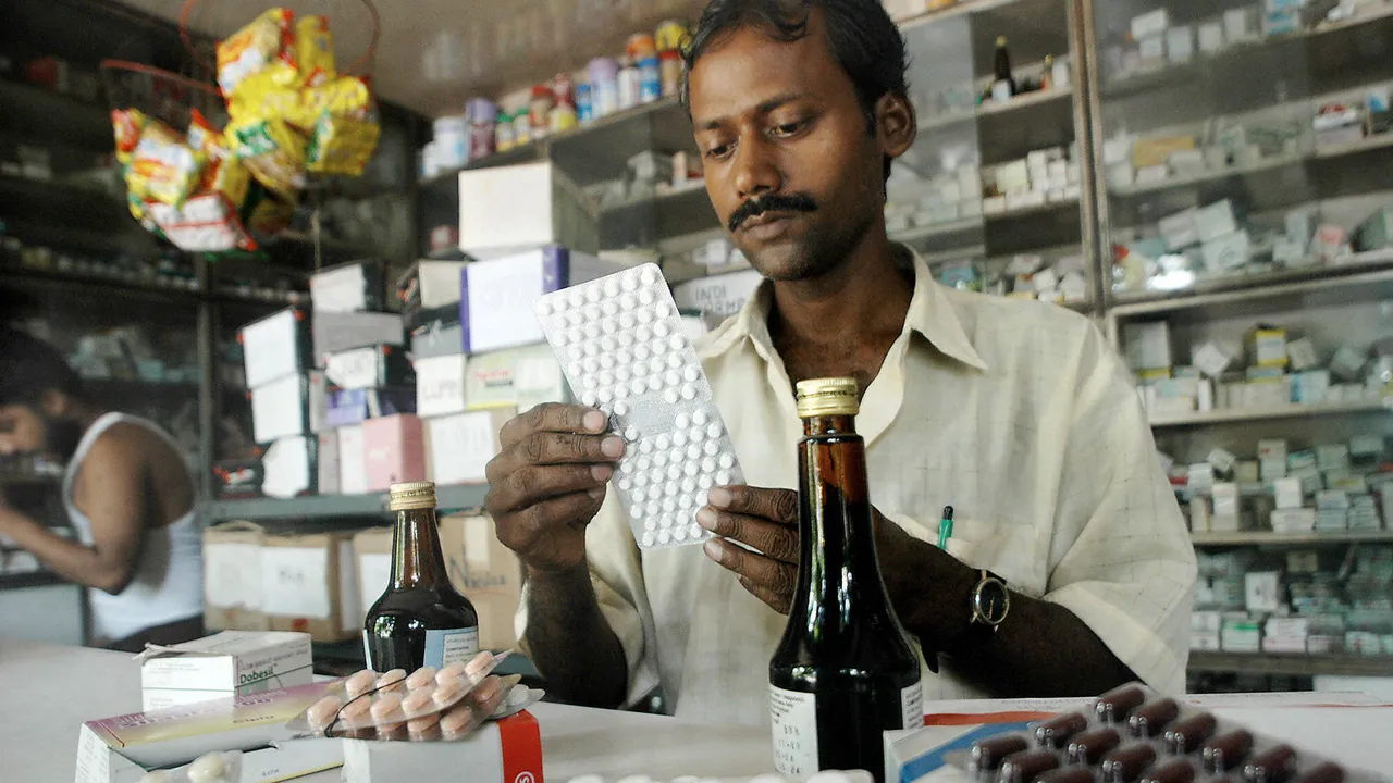 Jharkhand govt asked to recall decision to permit drugstores to operate without pharmacists