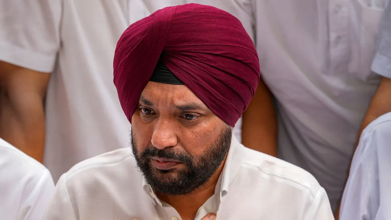 Former Delhi Congress chief Arvinder Singh Lovely during a press conference, in New Delhi, Sunday, April 28, 2024