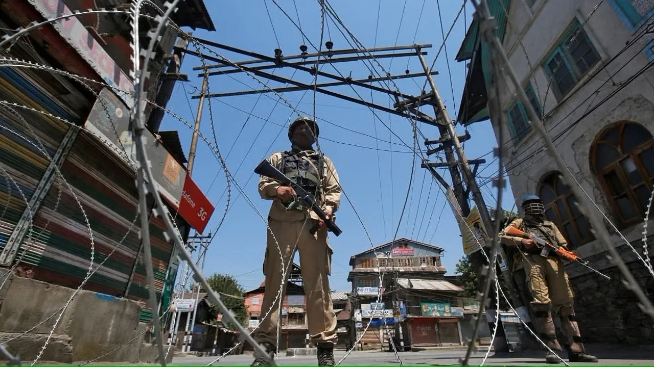 Srinagar Jammu and Kashmir Armed Forces Indian Army Security Terror Atatck