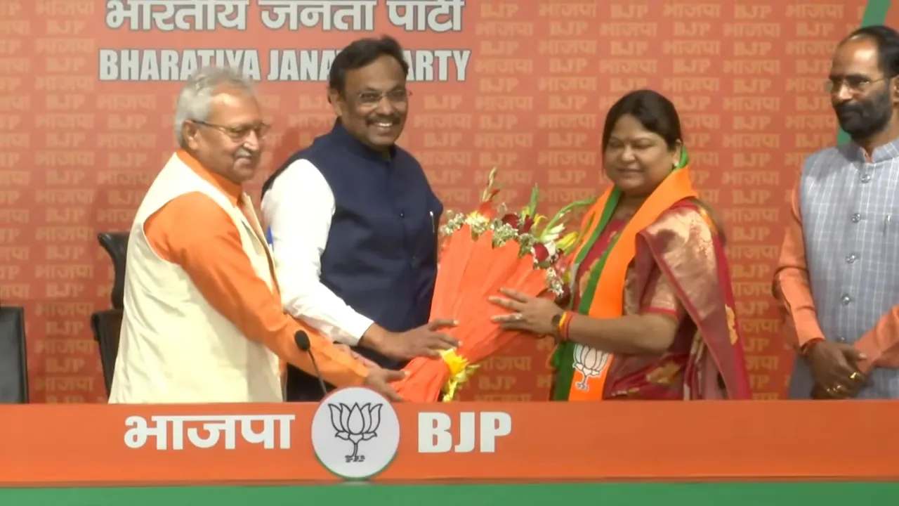 Sita Soren joins BJP