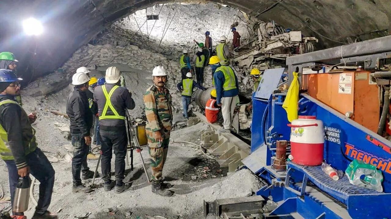 Uttarkashi Tunnel Collapse Nov 21.jpg