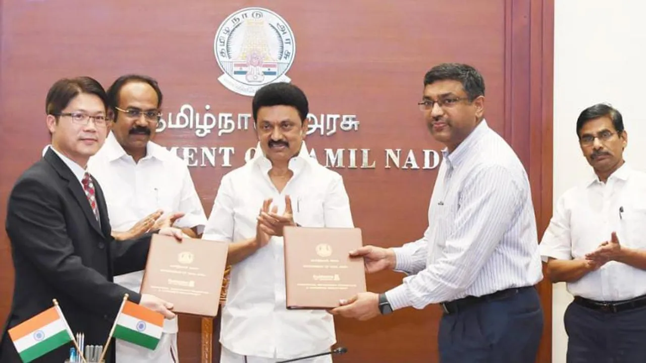 TN inks pact for Rs 2,300 crore investment with High Glory Footwear