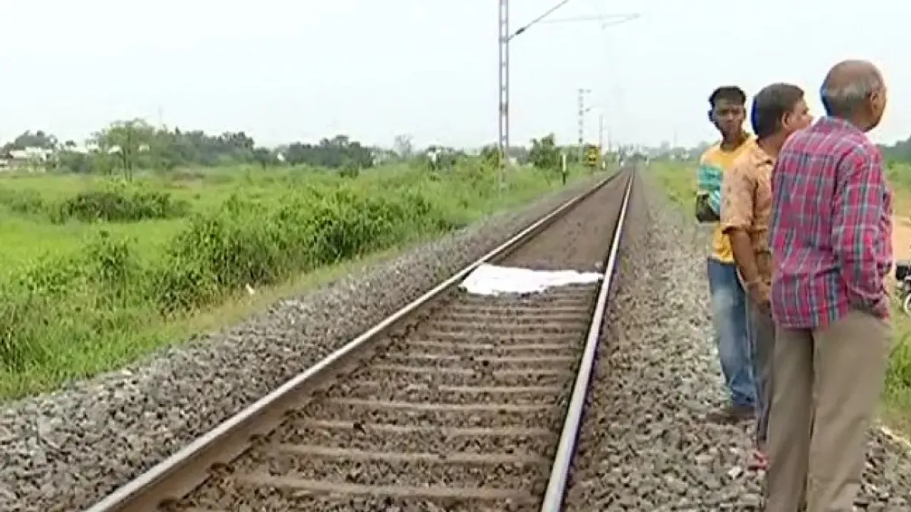 Suicide on a railway track.jpg