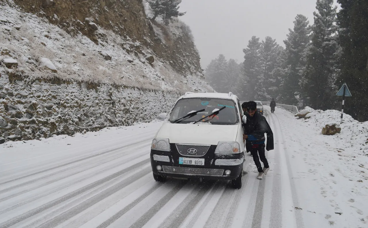 Mughal Road Snowfall Ice Weather Cold Winter Jammu kashmir Manali