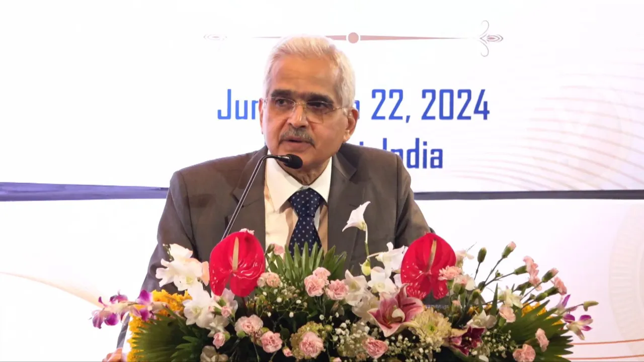 RBI Governor Shaktikanta Das addressing an international conference on financial resilience at the RBI's College of Supervisors