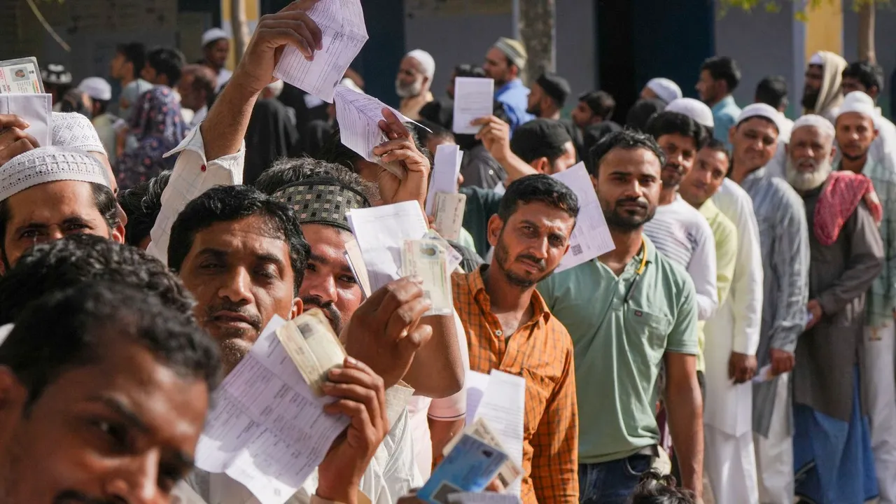 LS polls: 37% turnout recorded in 8 LS seats in Uttar Pradesh till 1 pm