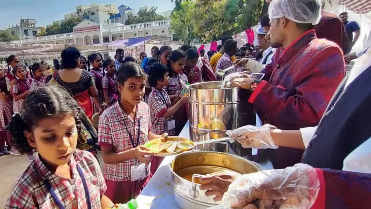 Telangana launches 'Chief Minister's Breakfast Scheme' for govt school children
