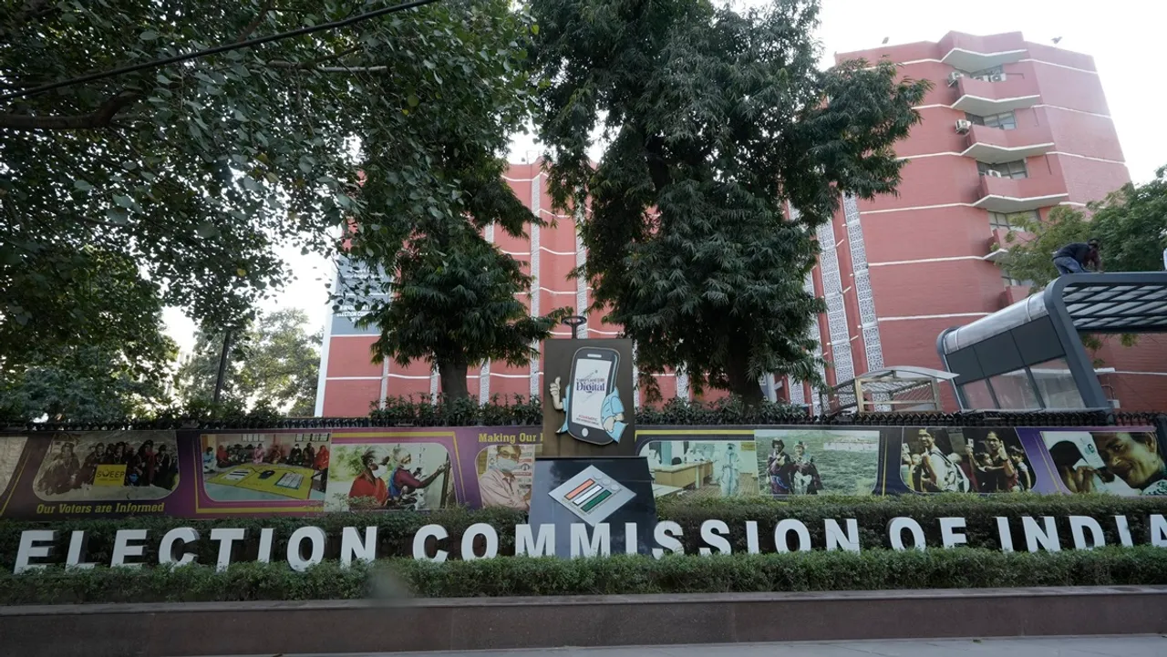 Days before it announces polls, EC to meet top MHA officials