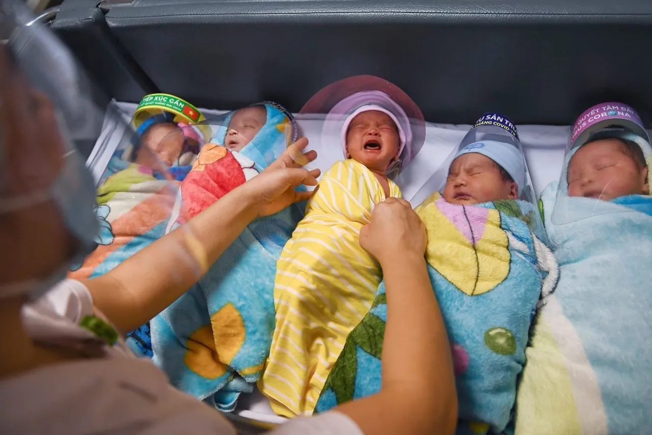 Pandemic babies Newborn Childbirth infant
