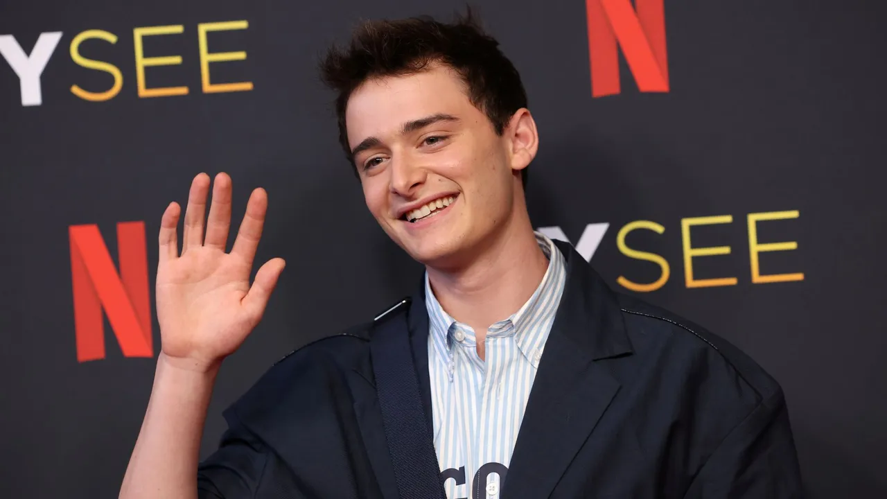 'Stranger Things' actor Noah Schnapp comes out as gay