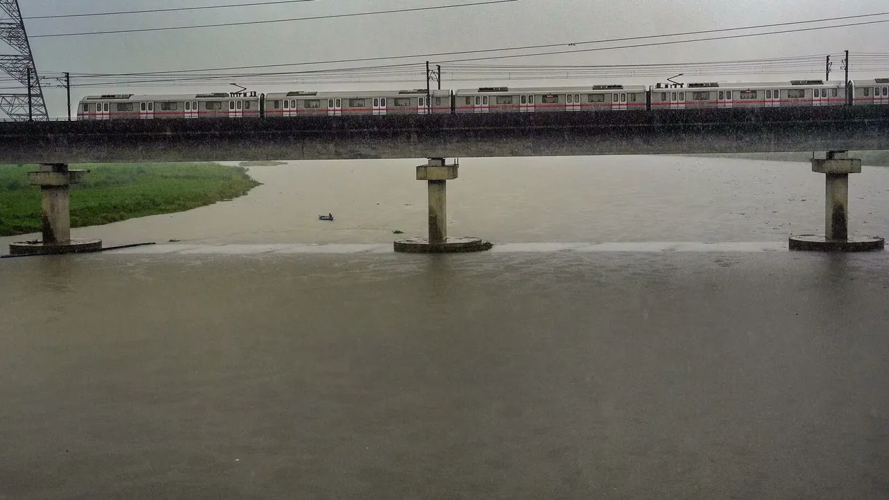 Yamuna water level recedes after crossing danger mark in Delhi
