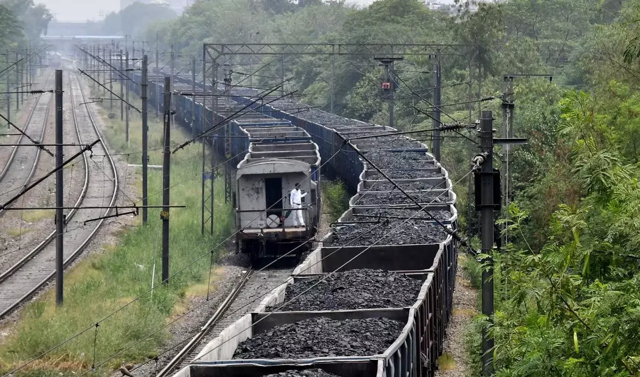 India's coal imports decline 12% in August