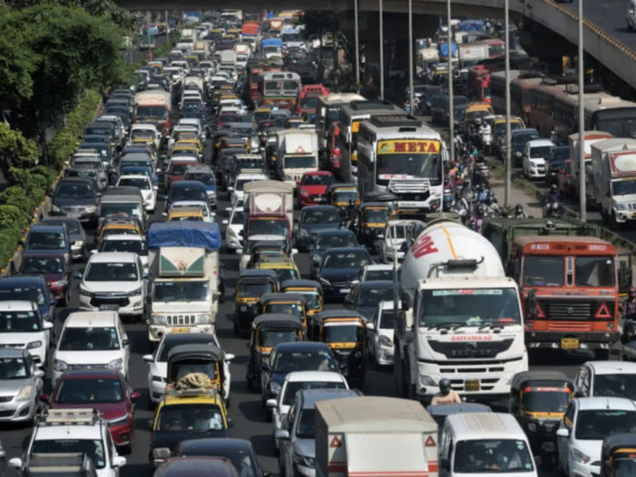 Traffic New Delhi.jpg