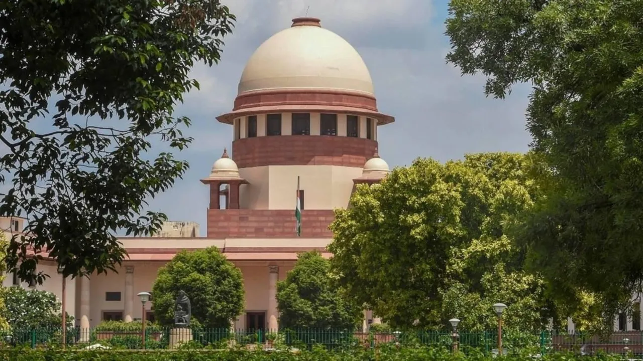 Tolerance foundation of sound marriage, petty quibbles should not be blown out of proportion: SC