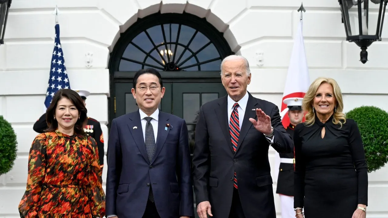 Biden welcomes Japanese PM at White House as they aim for deeper ties