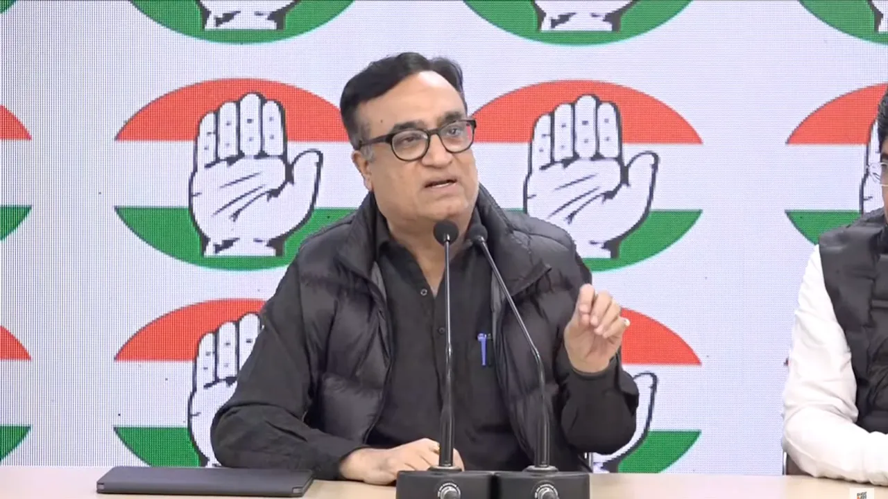 Congress, Youth Congress bank accounts frozen by IT dept, claims Congress