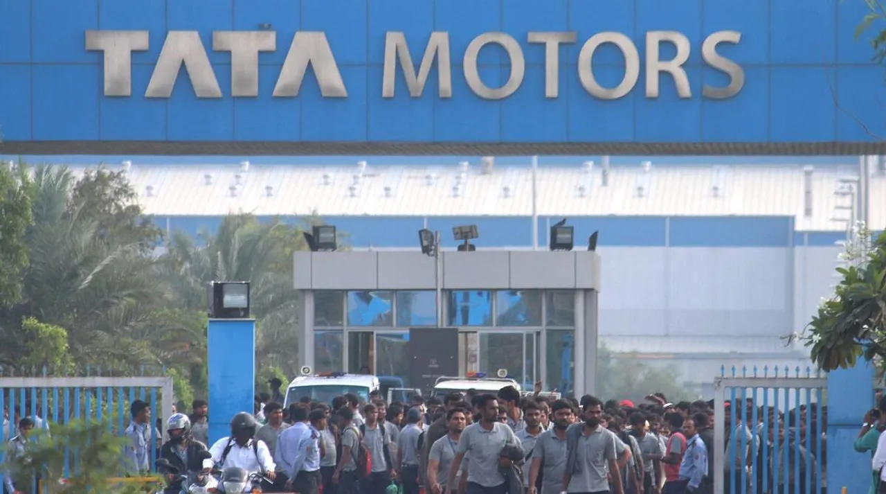 Tata Motors shares climb nearly 3%; hit 52-week high in intra-day after Q4 earnings
