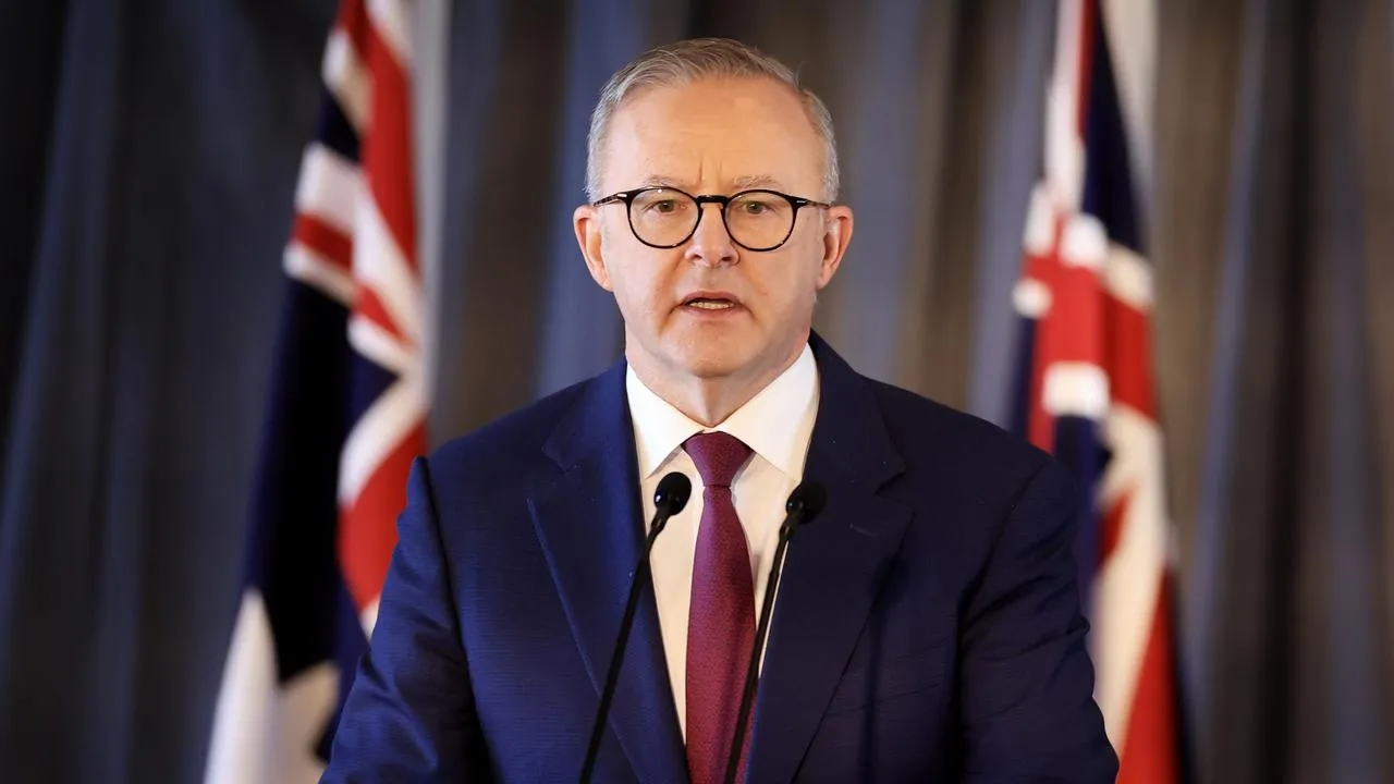 Australian PM Albanese announces China visit hours before leaving for US