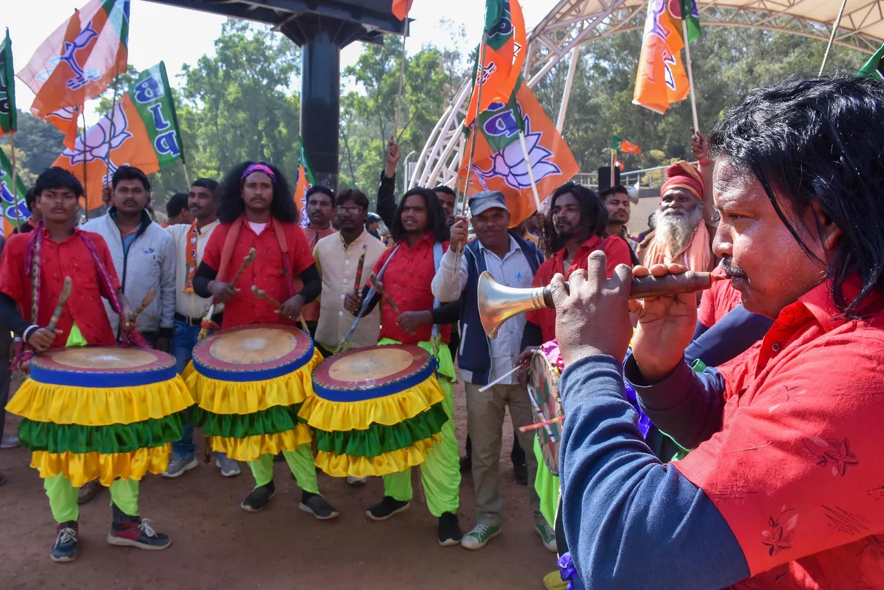 BJP takes to street against Hemant Soren govt in Jharkhand